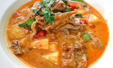 RED DUCK CURRY